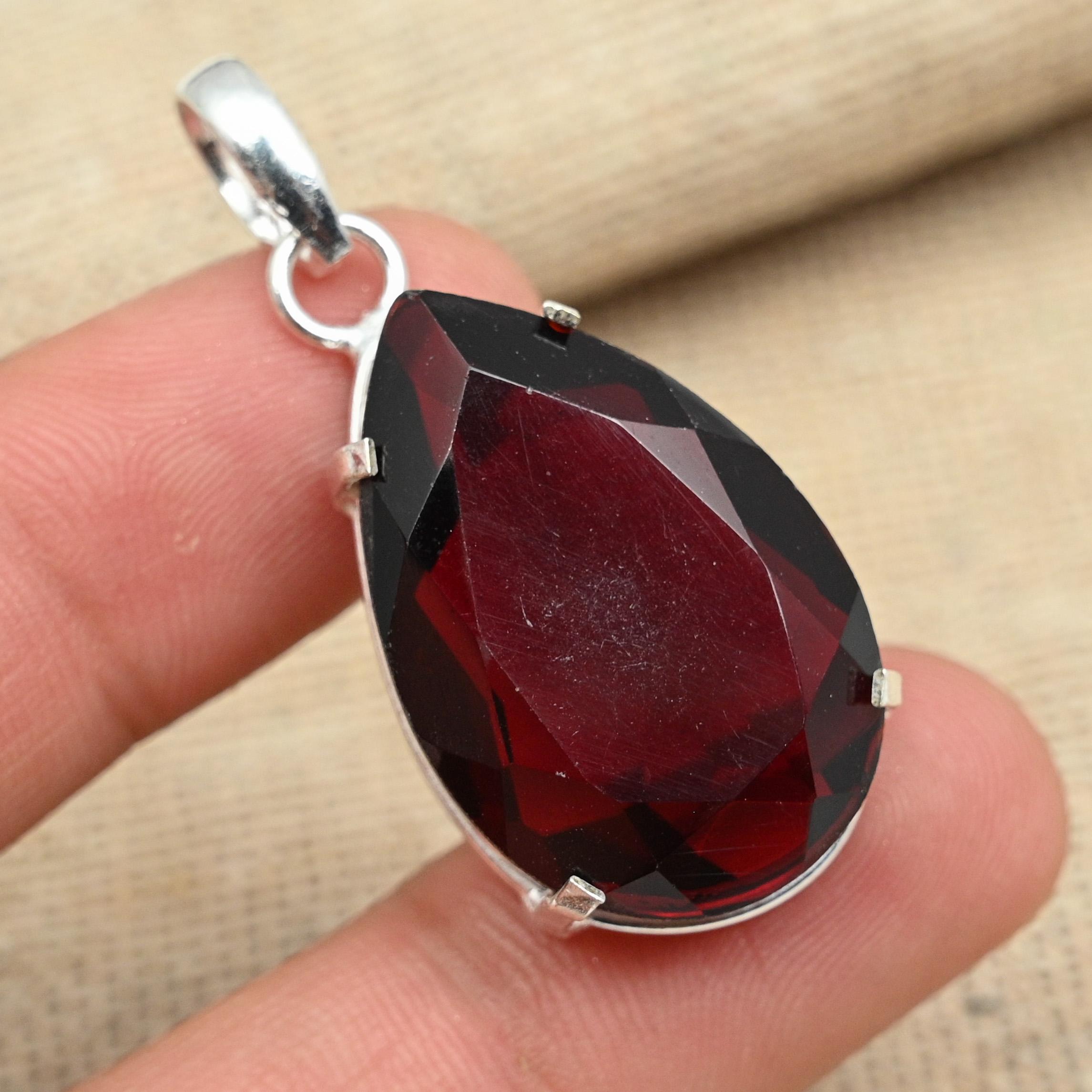 Faceted Garnet Gemstone Solid 925 Sterling Silver Handmade Jewelry Charming Pendant